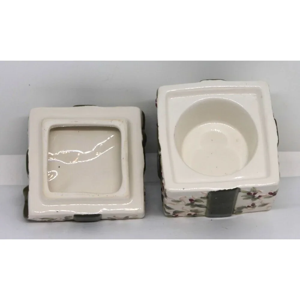 Yankee Candle Gift Box Present Tealight Ceramic Candle Holder Candle Included